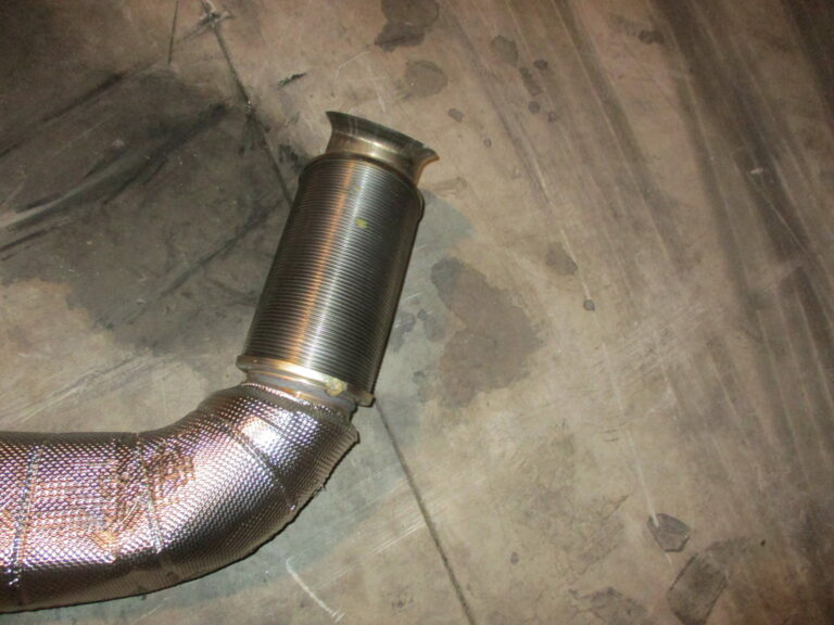 Reich - KFZ - Mercedes Arocs Auspuff Euro5 A6804902612 NEU