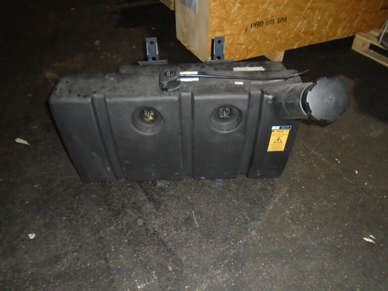 Reich - KFZ - Mercedes Atego Feuerwehr Dieseltank 130LT Kunststoff A9674700601