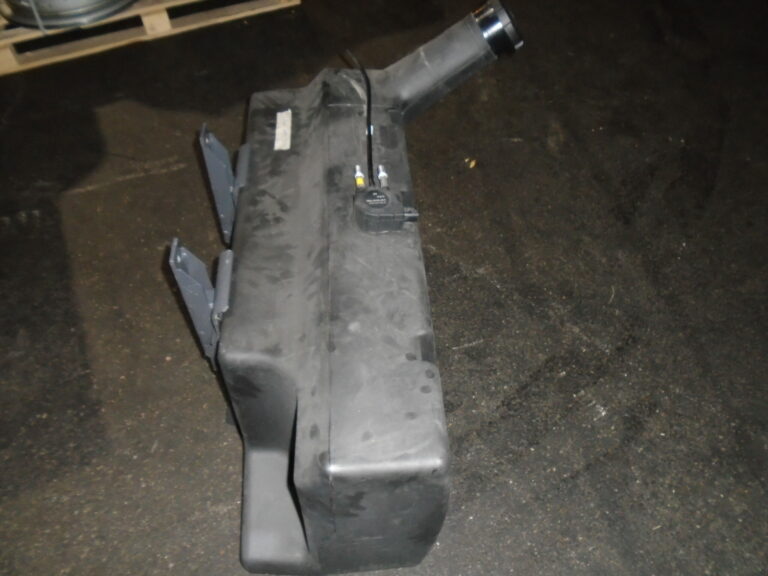 Reich - KFZ - Mercedes Atego Feuerwehr Dieseltank 130LT Kunststoff A9674700601
