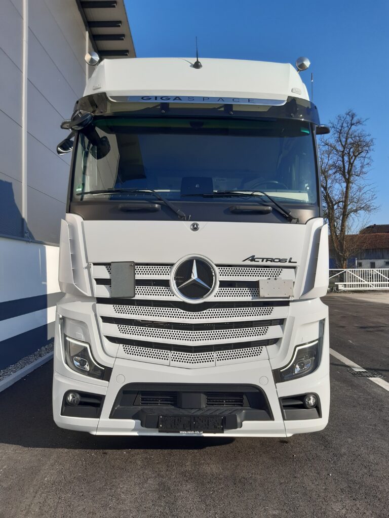 Reich - KFZ - Actros L 1851LS Gigaspace LED Öl Retarder