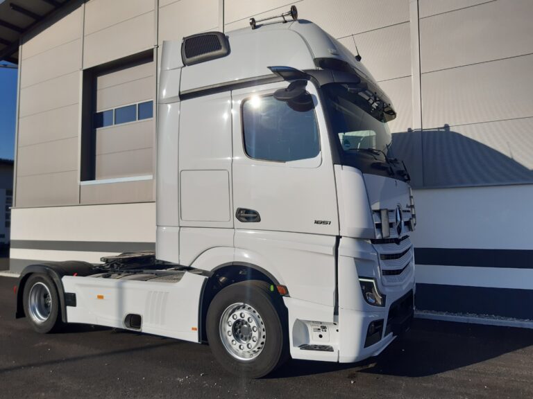 Reich - KFZ - Actros L 1851LS Gigaspace LED Öl Retarder